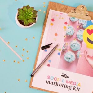 Social media marketing free kit - Find business tools and freebies